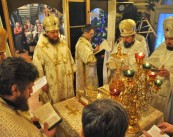 Епископ Боярский Феодосий совершил Литургию в храме свт.Петра Могилы, который пытались поджечь 5 января