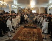 В праздник Благовещения Пресвятой Богородицы епископ Боярский Феодосий совершил Литургию в Петропавловском храме на Нивках